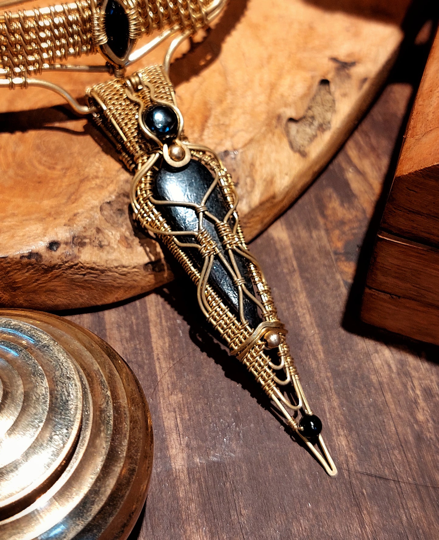 WIRE-WRAPPED NECKLACE HYPERSTENE