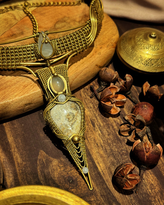 FOSSIL CORAL WIRE-WRAPPED NECKLACE