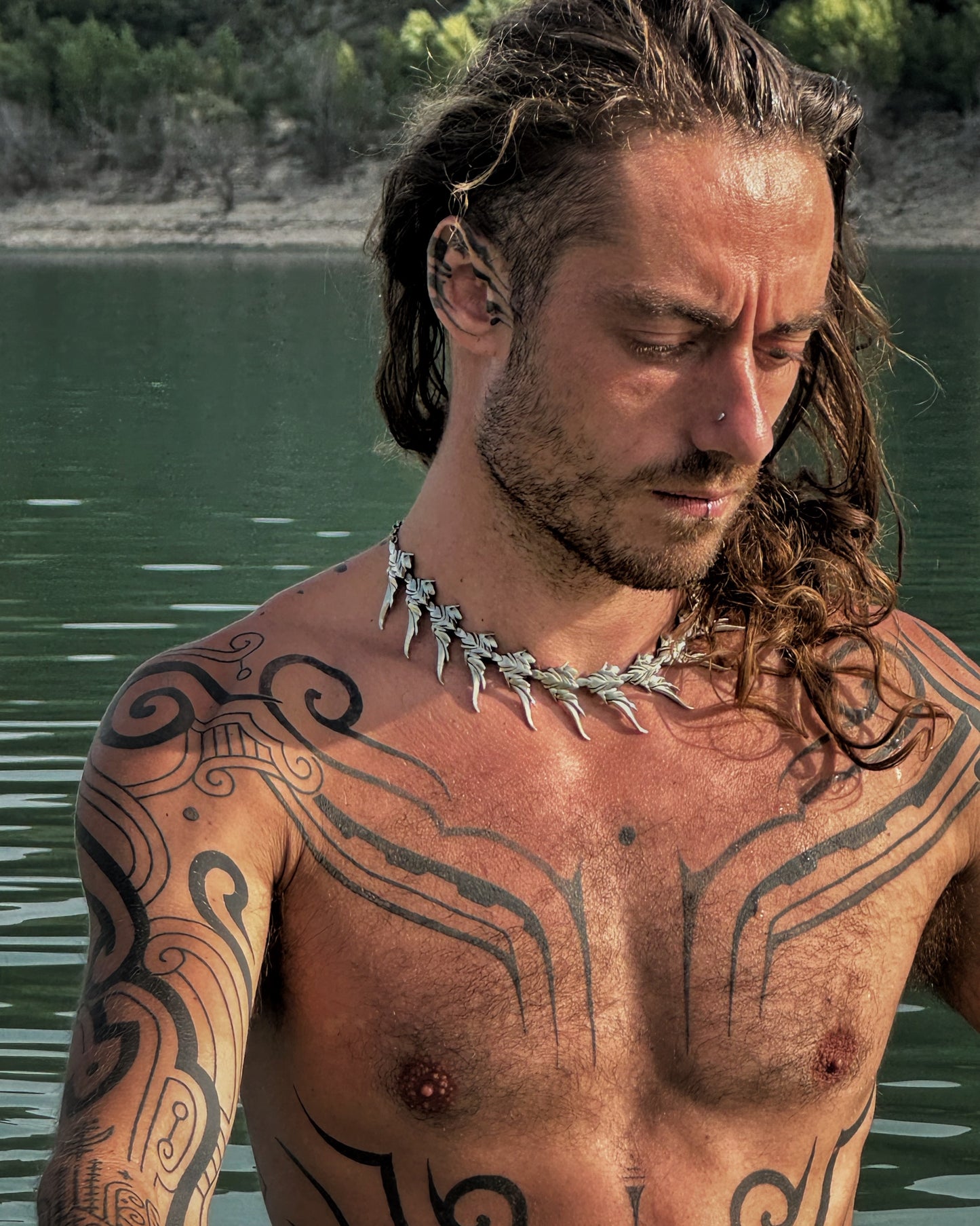 FLORAL SPINE NECKLACE SILVER