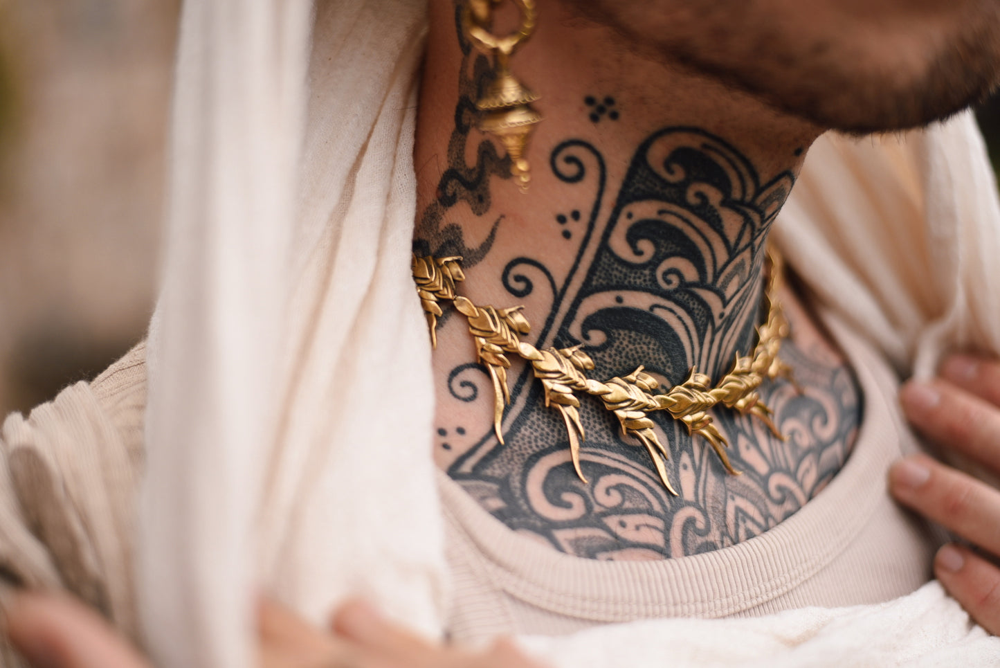 FLORAL SPINE NECKLACE GOLD