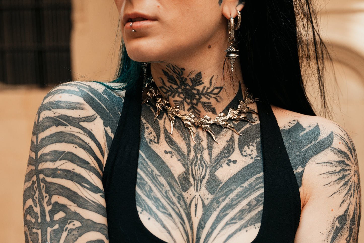 FLORAL SPINE NECKLACE SILVER