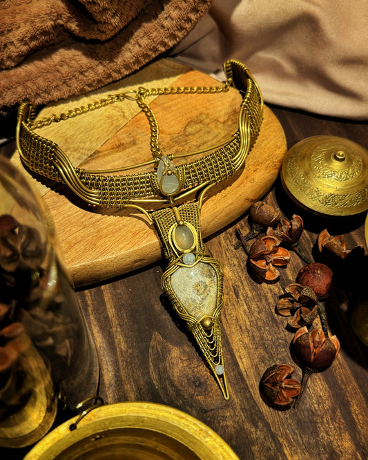 FOSSIL CORAL WIRE-WRAPPED NECKLACE