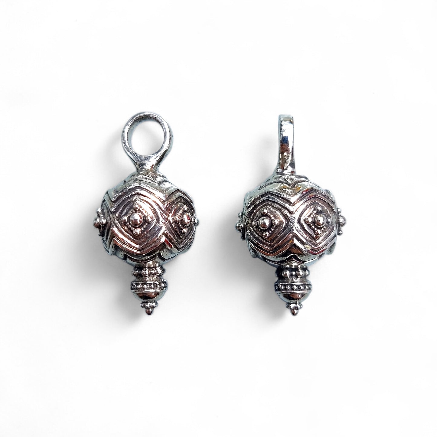 GOLIKA HANGER SILVER SINGLE