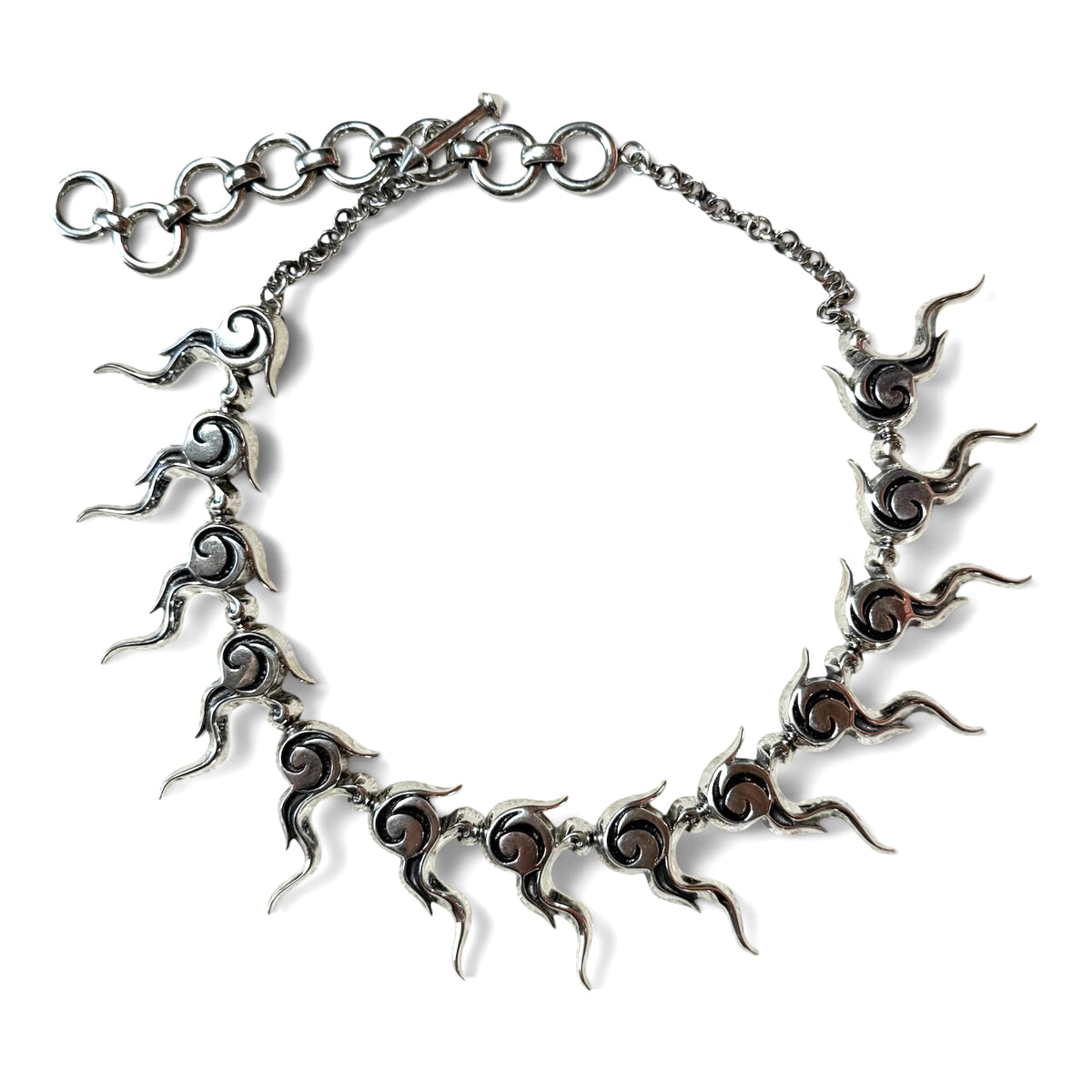 GUARDIAN SPINE NECKLACE SILVER