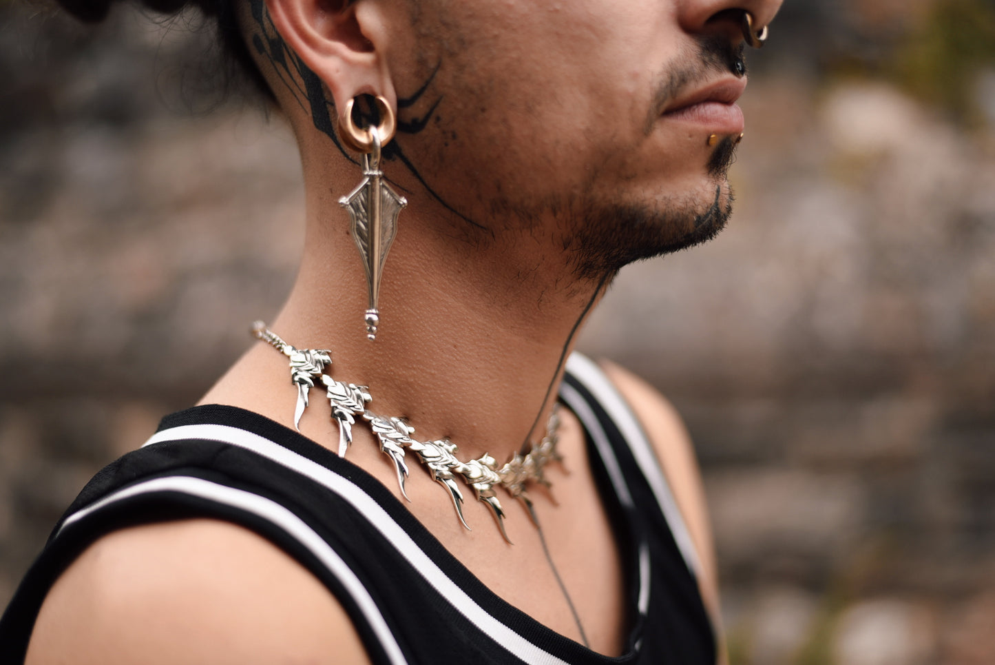 FLORAL SPINE NECKLACE SILVER
